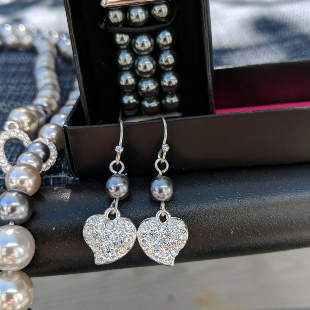 Avon Jewelry Set - Picture 4 of 7